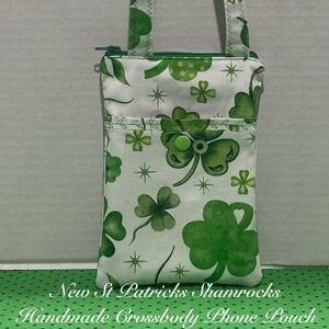 FESTIVE ST PATRICKS SHAMROCKS HANDMADE CROSSBODY PHONE POUCH